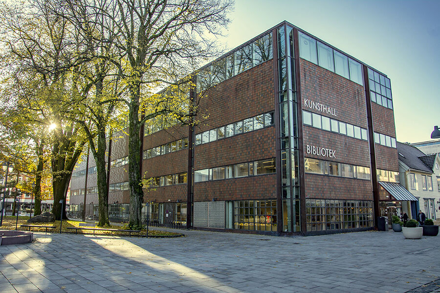 Hovedbiblioteket, fasaden.